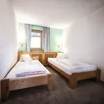 Appartementhaus Der Loewe Am Arlberg *