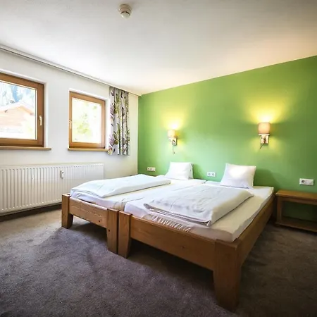 Appartementhaus Der Löwe Am Arlberg