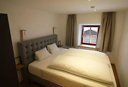 Apartment Appartementhaus Der Löwe Am Arlberg Flirsch