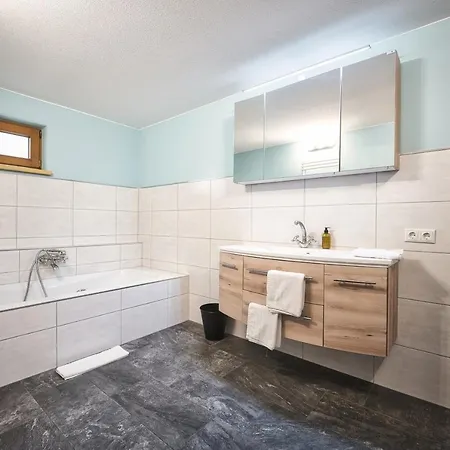 Apartman Appartementhaus Der Loewe Am Arlberg