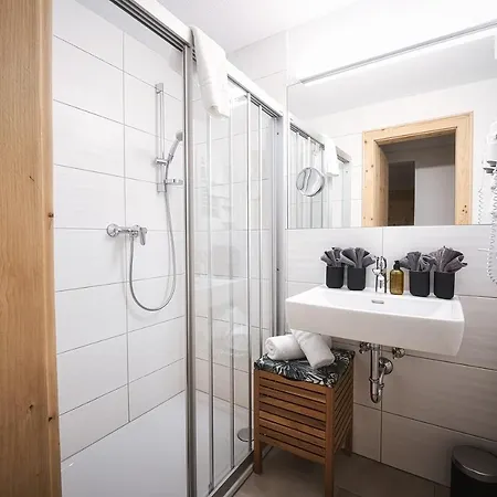 Appartementhaus Der Loewe Am Arlberg Apartman *