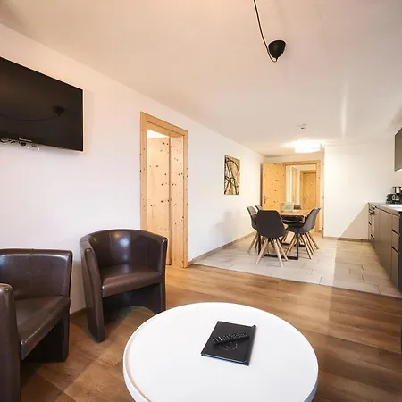 Apartman Appartementhaus Der Loewe Am Arlberg *